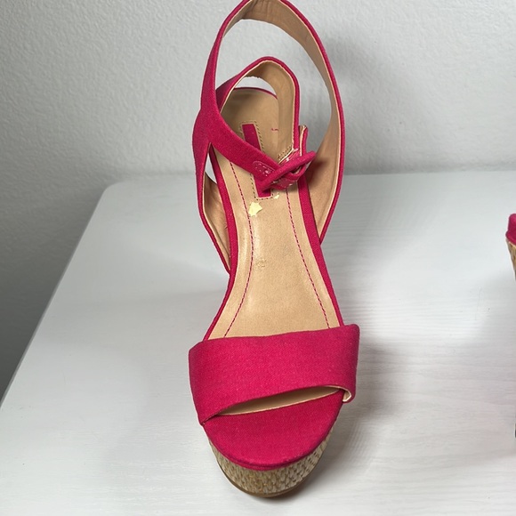 Like new!! BCBGeneration CABARET RAQUEL wedge Sz 8 - Picture 11 of 16